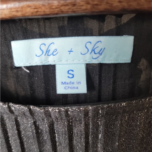 Womens Metallic Silver & Black Ribbed Swing Dress/ Size Small / EUC - Picture 4 of 5